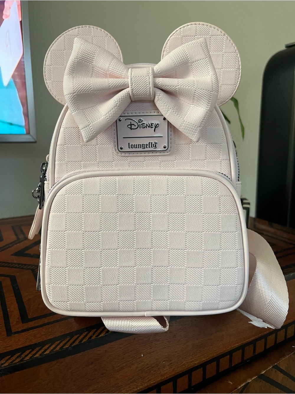 Light pink checkered pattern Minnie Mouse Loungefly NWT